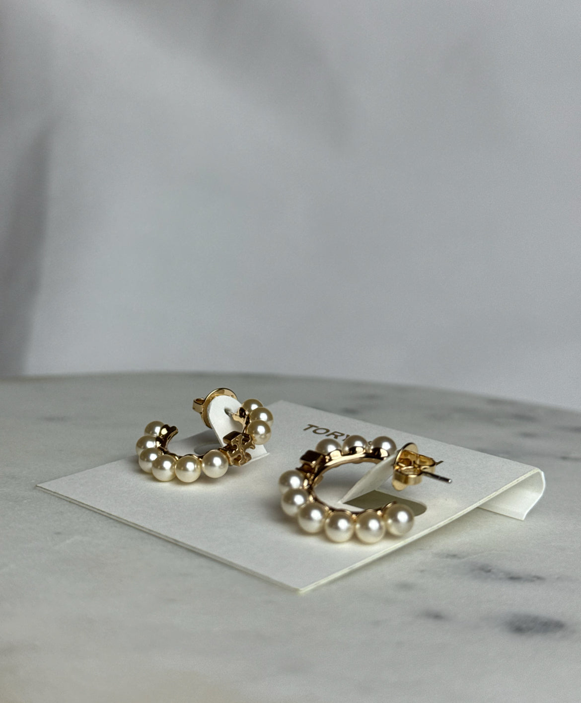 Tory Burch Logo Pearl Huggie